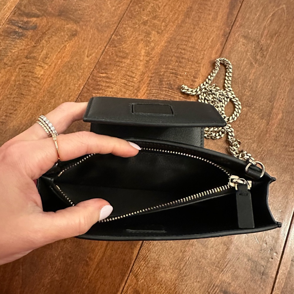 Valentino Garavani VLogo WOC Wallet on a Chain Crossbody Purse Wristlet Clutch - Picture 8 of 16